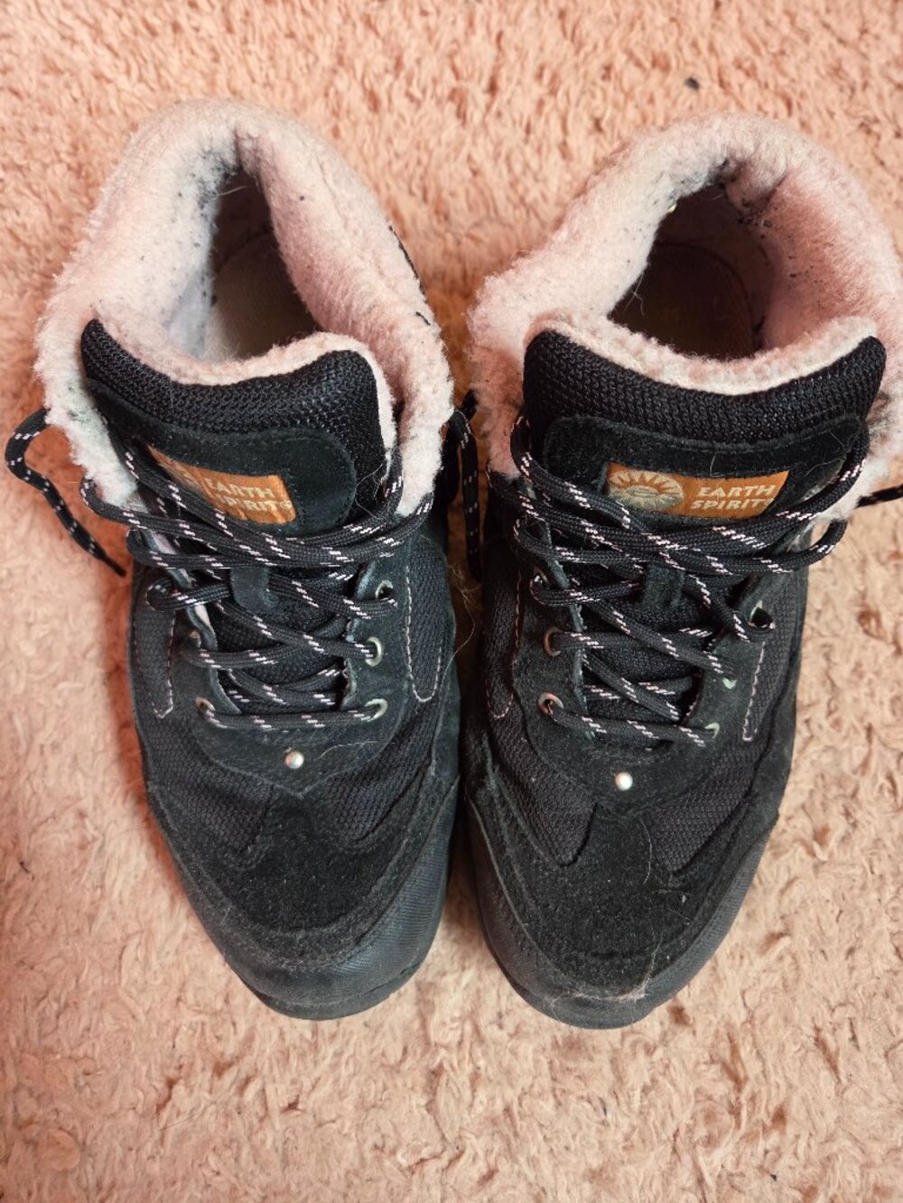 Ladies Size 11 Earth Spirit Winter Boots Black/Pink